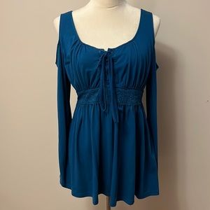 3 FOR $40 - Open shoulder long sleeve top